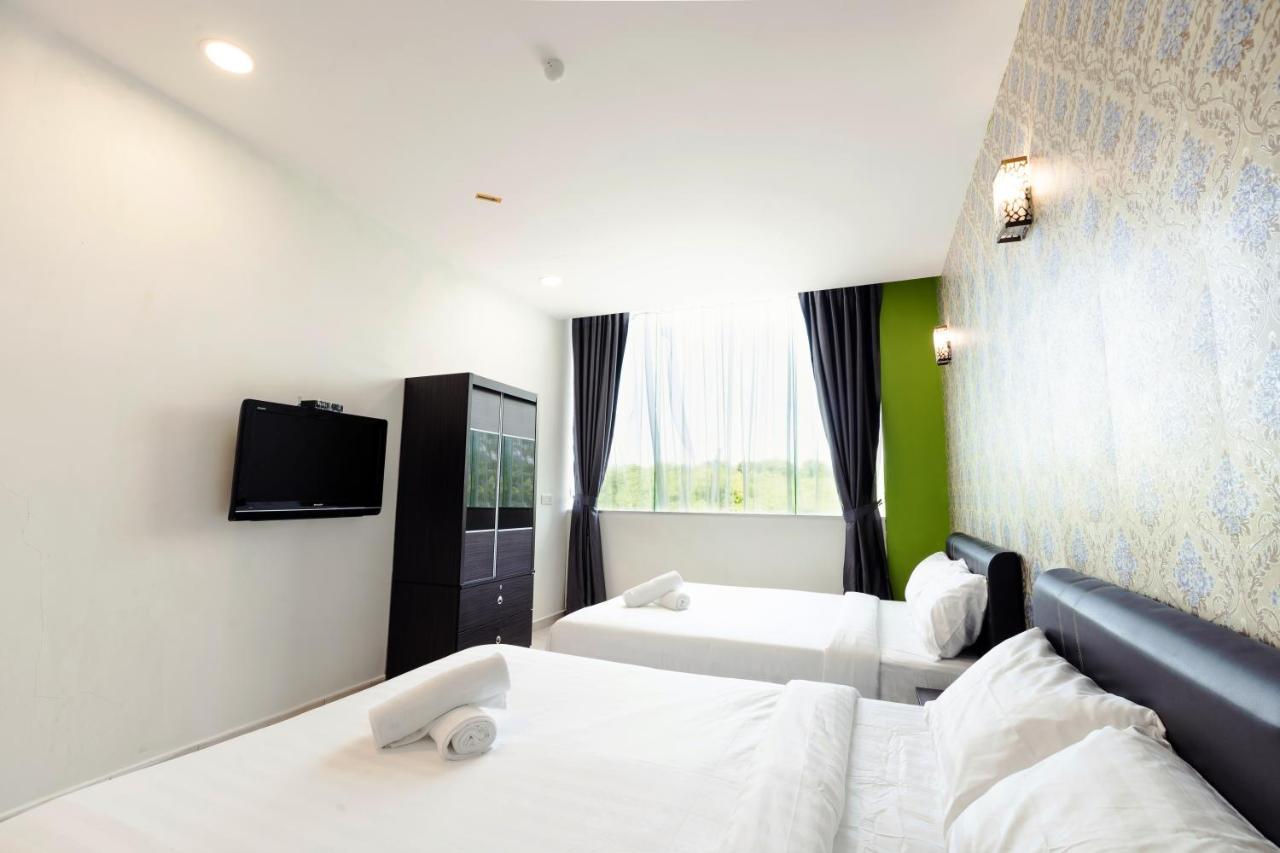 Ant Hotel Malacca Esterno foto
