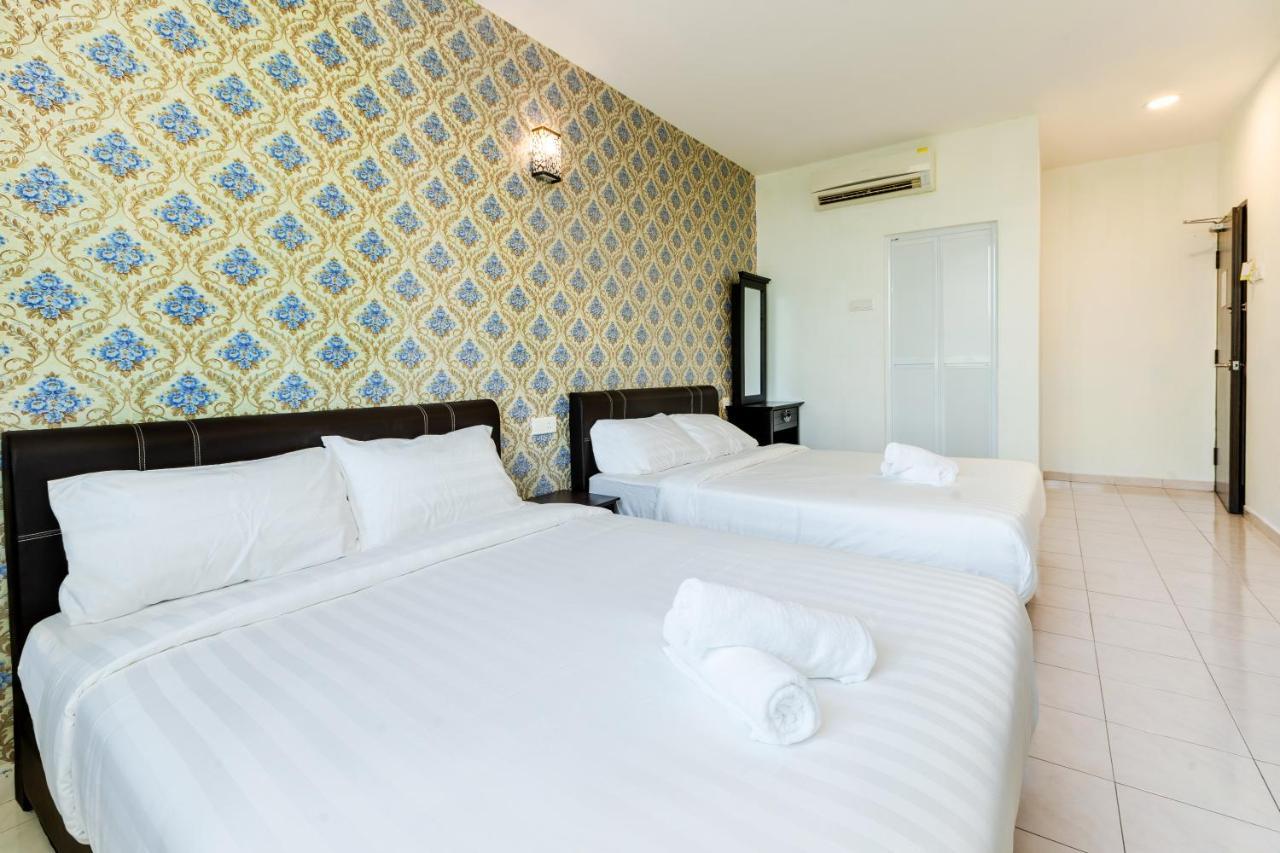 Ant Hotel Malacca Esterno foto