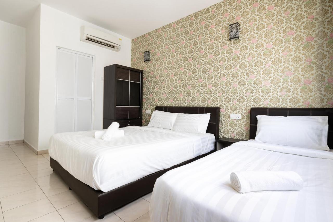 Ant Hotel Malacca Esterno foto